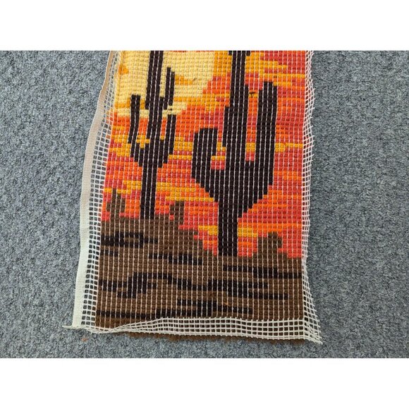 WonderArt Latch Hook 12"X27" Finished Desert Song Cactus Sun No. 4777 - Picture 5 of 6